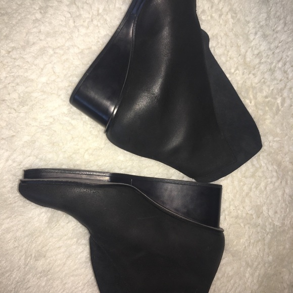 TRIP TYCH Cut Out Wedge Pumps - Picture 3 of 6